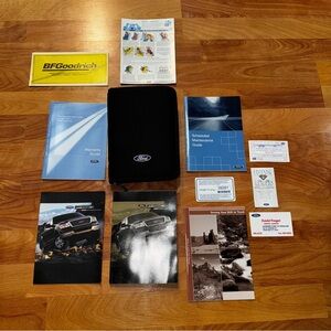 2004 Ford F150 Owners Manual Set With Case OEM OM05064 Complete